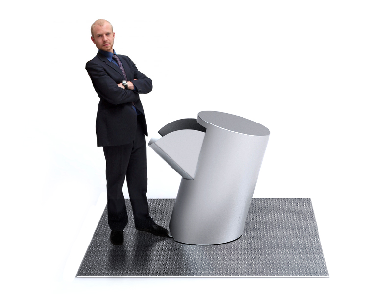Garbage can